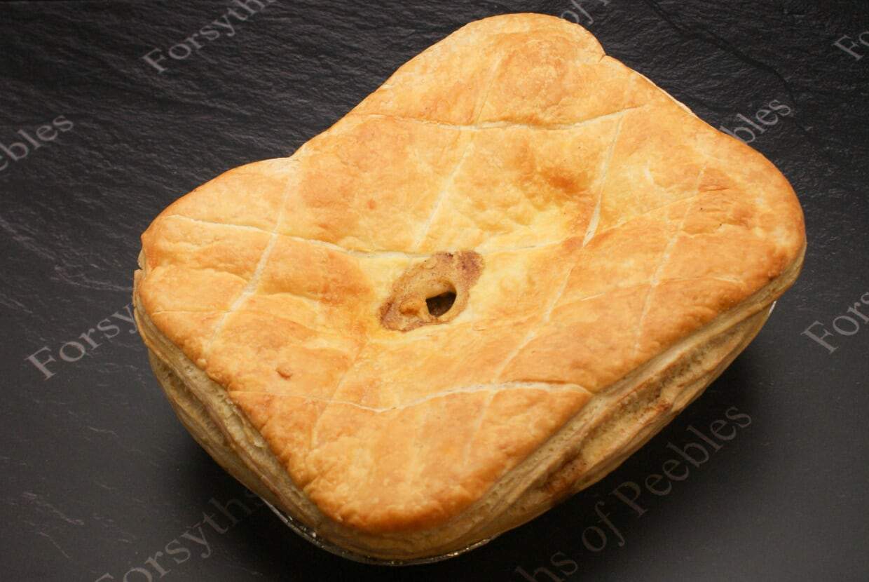 STEAK & SAUSAGE PIE